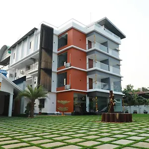  Hotel Achoos Residency